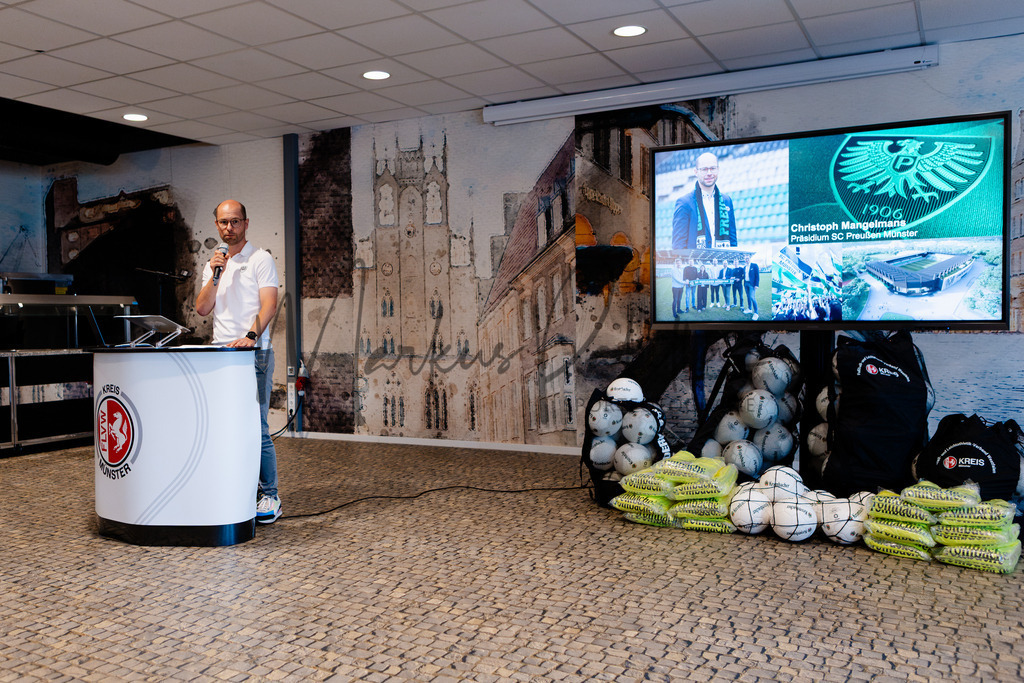 20260702-kreisfußballkonferenz-0031 | Das ist die Fotodatenbank für authentische Sportfotografie aus Münster: Markus Paletta fotografiert Teams, Sportler:innen, Kinder, Events & Unternehmen. - Realisiert mit Pictrs.com
