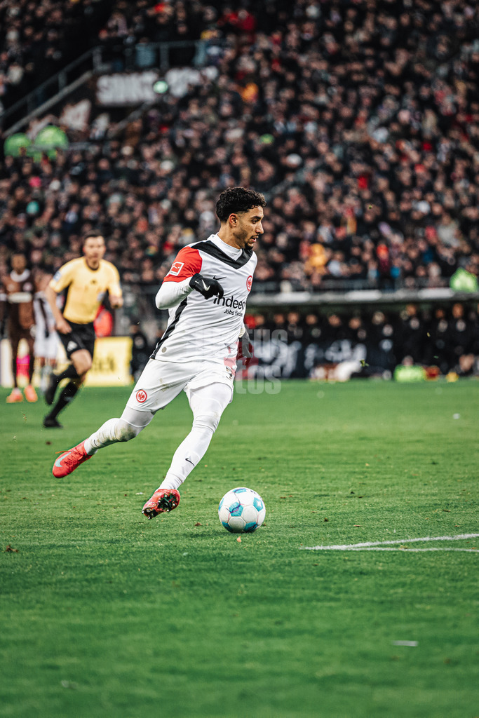 Fußball | Männer | Saison 2024/2025  | Fußball-Bundesliga | 16. Spieltag | FC St. Pauli vs. Eintracht Frankfurt | 11.01.2025 | Omar Marmoush (#7, Eintracht Frankfurt)