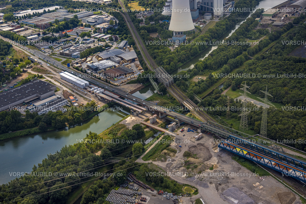 Herne250702978A43 | Luftbild, Großbaustelle Autobahnkreuz Herne mit Tunnelbau, Autobahn A43 zwischen Recklinghausen Emscher- und Rhein-Herne-Kanal Überführung und Abfahrt Bochum Riehmke , Autobahn A42, Baukau-West, Herne, Ruhrgebiet, Nordrhein-Westfalen, Deutschland