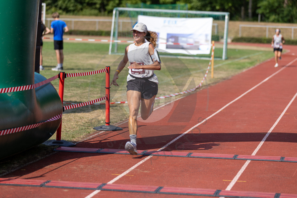 2026-07-26 Halbmarathon Moenchsdeggingen - 00752 | bastis.photos - Realisiert mit Pictrs.com