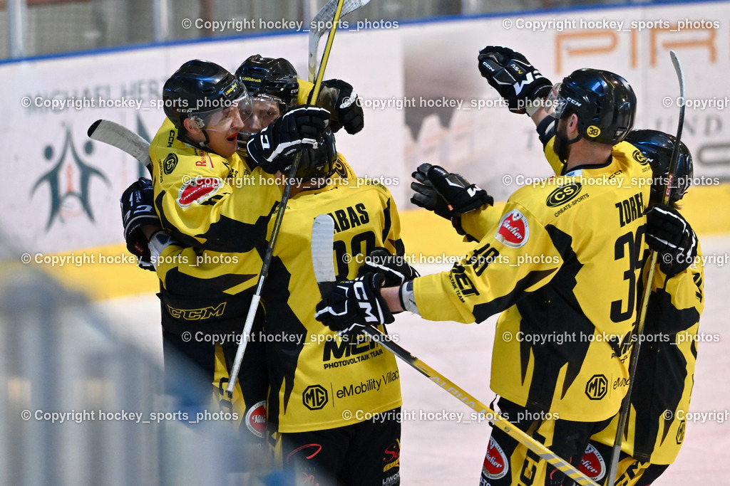 ESC Steindorf vs. EC Hornets Spittal 25.2.2024 | Jubel EC Hornets Spittal, #88 Zauchner Daniel EC Hornets Spittal, #77 Granitner Gert EC Hornets Spittal, #33 Kabas Michael EC Hornets Spittal, #38 Zorec Marco EC Hornets Spittal, ESC Steindorf vs. EC Hornets Spittal 25.2.2024, ESC Steindorf vs. EC Hornets Spittal 25.2.2024 am 25.02.2024 in Steindorf (Ossiachersee Halle), Austria, (Photo by Bernd Stefan)