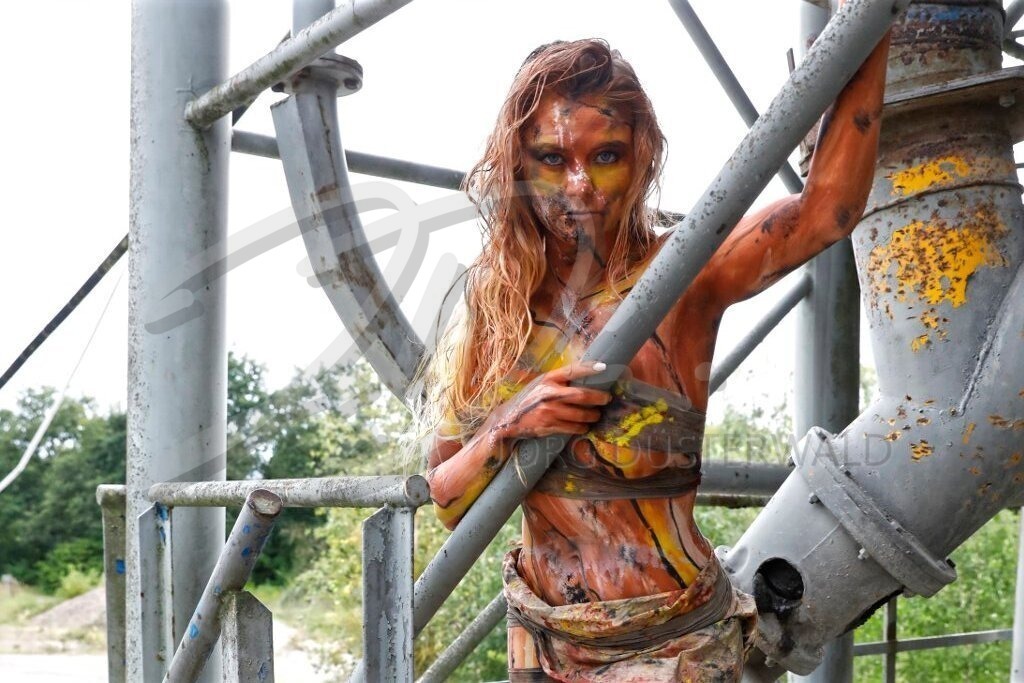 Bodypainting-GRAVELWORKS_1196b2 | #006 | Modell: Daniela | Foto: Tschiponnique Skupin - Realisiert mit Pictrs.com