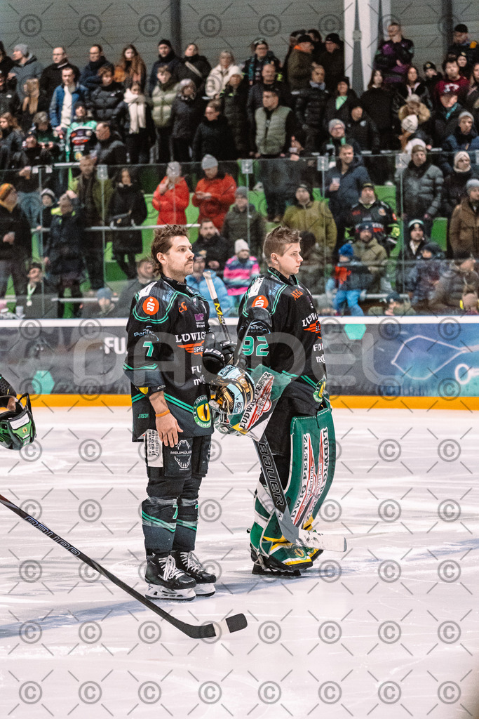 Alligators_vs_Peiting_04_01_2026-003 | Höchstadt Alligators Fotogalerie: Eishockey-Action aus Franken. Professionelle Spielfotos, Portraits & Stadionbilder zum Download. Jetzt entdecken! - Realisiert mit Pictrs.com