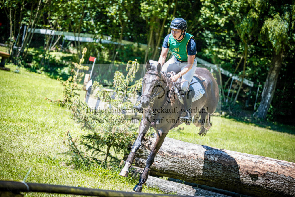 Vielseitigkeitsturnier Melle Oldendorf | Entdecke hochwertige Reitturnierfotos von Foto Oger. Professionell, emotional und authentisch – jetzt Lieblingsmomente im Shop bestellen.Deutschlandweite Turnierfotografie. - Realisiert mit Pictrs.com