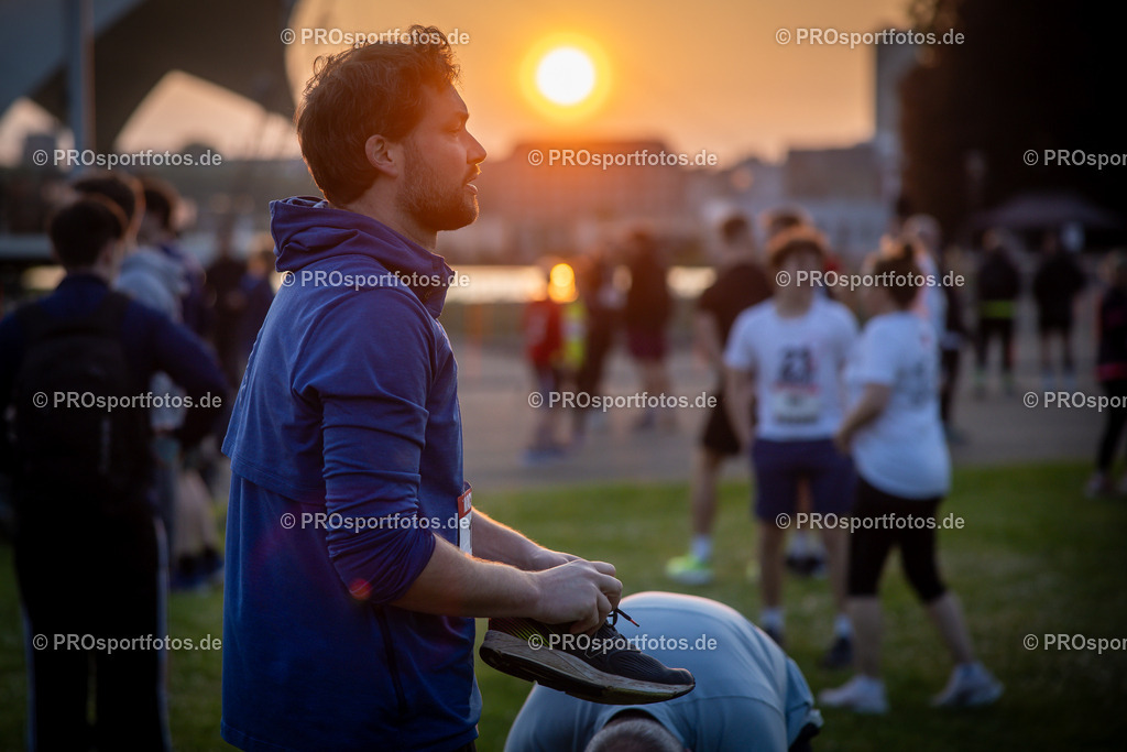 21. ASV Nachtlauf; Koeln, 08.05.24 | Impressionen vom 21. ASV Nachtlauf am 08.05.24 am Tanzbrunnen in Koeln. Foto: BEAUTIFUL SPORTS/Axel Kohring