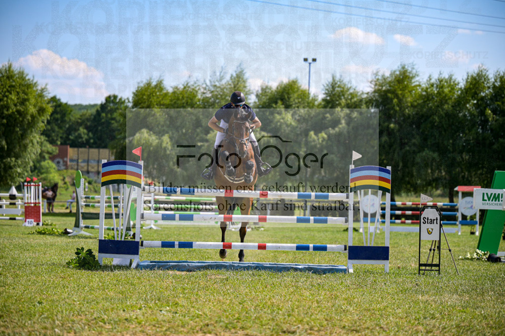 Reitturnier Voxtrup | Entdecke hochwertige Reitturnierfotos von Foto Oger. Professionell, emotional und authentisch – jetzt Lieblingsmomente im Shop bestellen.Deutschlandweite Turnierfotografie. - Realisiert mit Pictrs.com