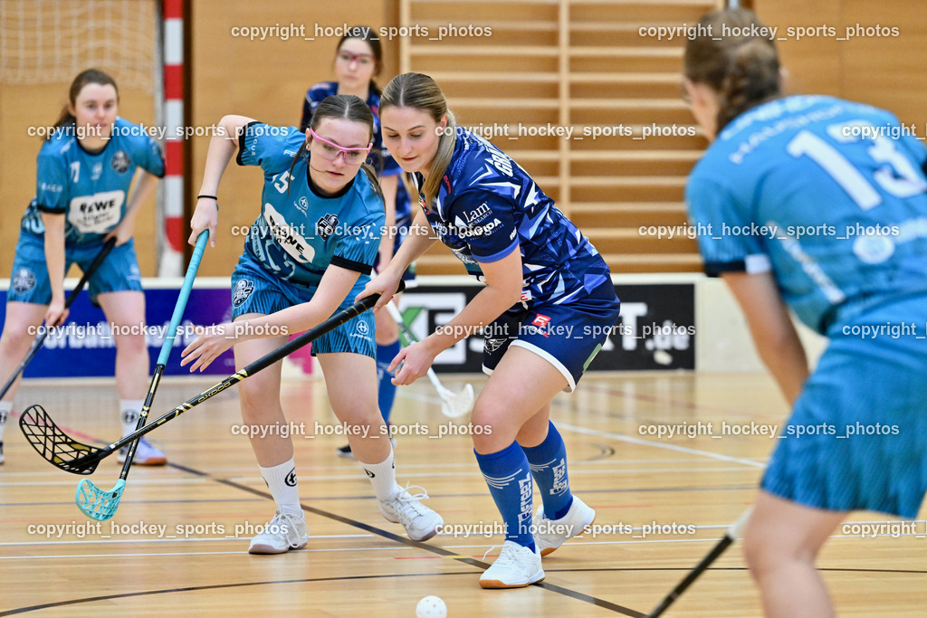 VSV Unihockey Damen vs. FCB München | #15 Carla Ford FCB München, #5 Johanna Gräfling VSV Unihockey, VSV Unihockey Damen vs. FCB München, VSV Unihockey Damen vs. FCB München am 24.01.2026 in Villach (Ballspielhalle St. Martin), Austria, (Photo by Bernd Stefan)