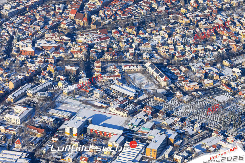 Die Luftaufnahme der Stadt Kronach wurde vom UL-Flugzeug heraus erstellt ( keine Drohne )- hohe Auflösung für beste Qualität