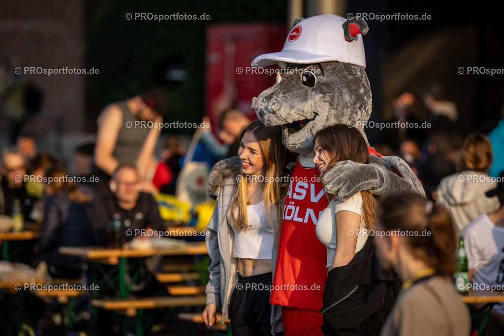 21. ASV Nachtlauf; Koeln, 08.05.24 | Impressionen vom 21. ASV Nachtlauf am 08.05.24 am Tanzbrunnen in Koeln. Foto: BEAUTIFUL SPORTS/Axel Kohring