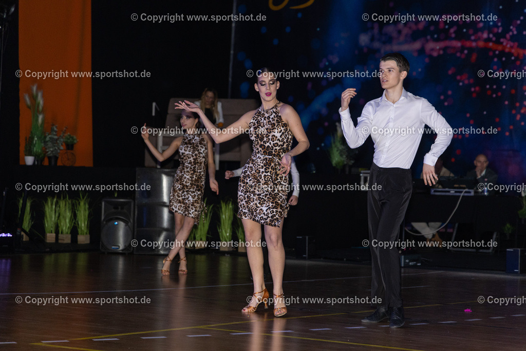 AR6_0528 | Rund um das Thema Sport-Event-Fotografie & individuelle Teilnehmerfotos. Jeder Teilnehmer wird fotografiert.