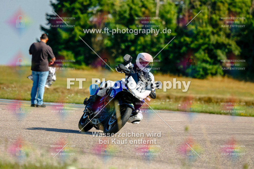 Chambley Juli-0310 | Hier findet Ihr Bilder von Touristenfahrten auf der Nürburgring Nordschleife oder von anderen Veranstaltungen die ich besucht habe. Viel Spass beim Durch Schauen 