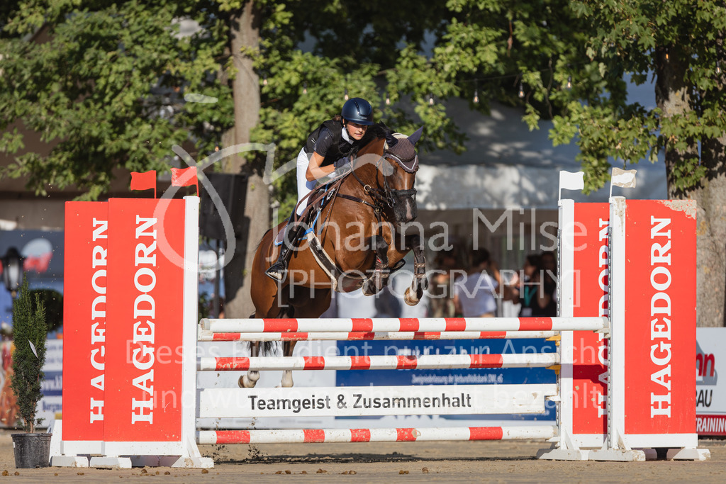 220825_Delbrueck_PonyTrophy-198 | Deine schönsten Turniermomente als professionelle Fotos! Entdecke hochwertige Pferdesport-Fotografie im Online-Shop. Jetzt Fotos finden & bestellen!