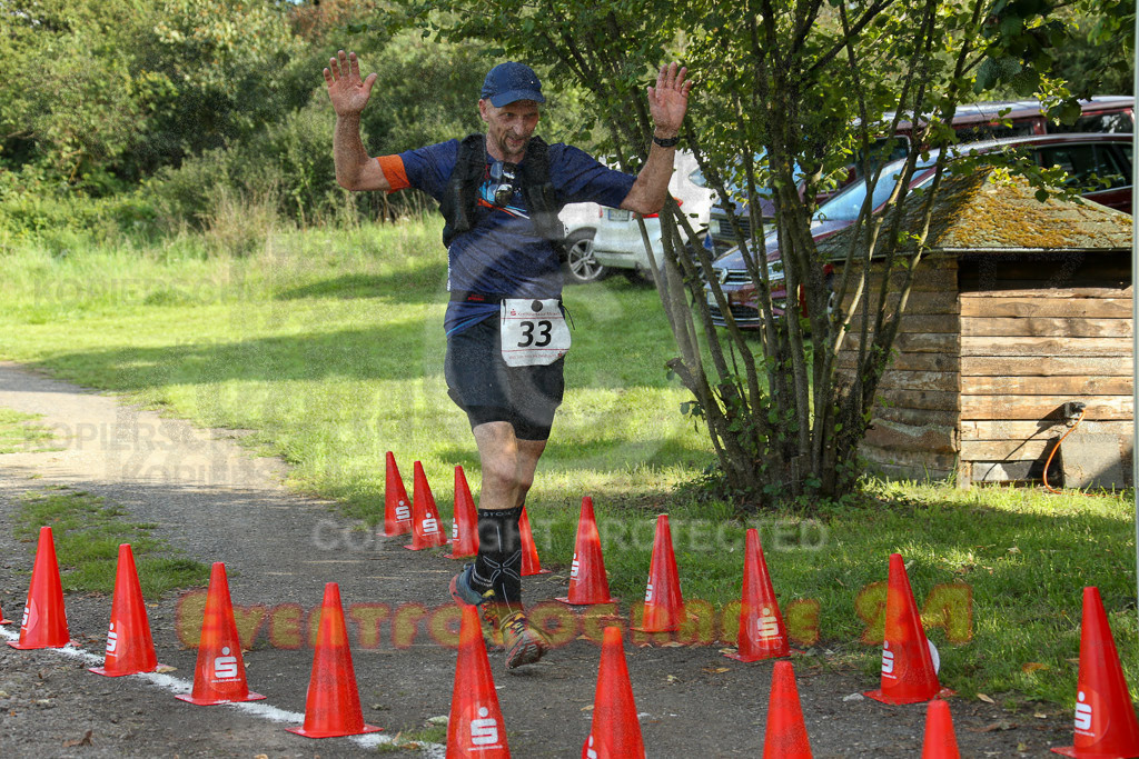 230826_1729_EX1_1733 | Sportfotografie im Rhein-Sieg Kreis, Köln, Bonn, NRW, Rheinland Pfalz, Hessen, etc. Unser Tätigkeitsfeld umfasst den Laufsport vom Volkslauf über den Marathon, Duathlon, Triathon bis zum Ultralauf wie Kölnpfad Ultra oder Schindertrail.