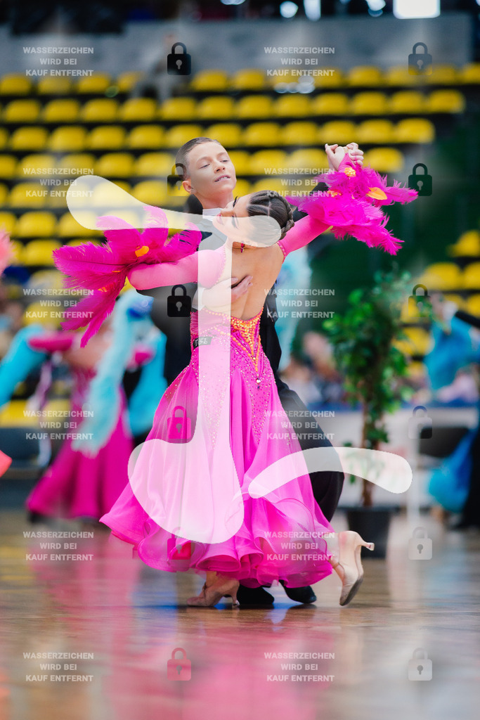 Hessen Tanzt WDSF Open Junior II Standard 10th (210) Tim Gordon _ Luisa Huber (Schwarz-Weiß-Club Pforzheim)-2025-05-17-7543 | Webshop for digital downloads and prints of dance sport, event & show photographer Julian Link - Realisiert mit Pictrs.com