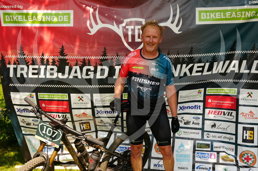 FC605792 | Fotogalerie der Treibjagd im Dunkelwald - Dein MTB Etappenrennen im Erzgebirge - Realisiert mit Pictrs.com