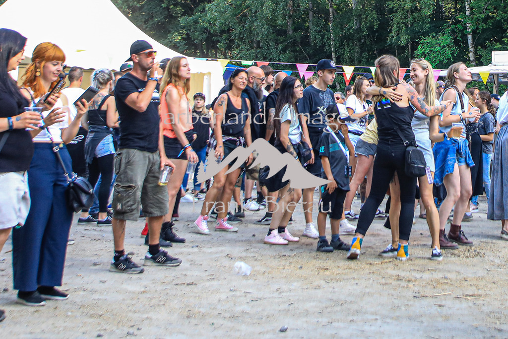 OE7A5047 | es braucht nicht lange das Stimmung aufkommt