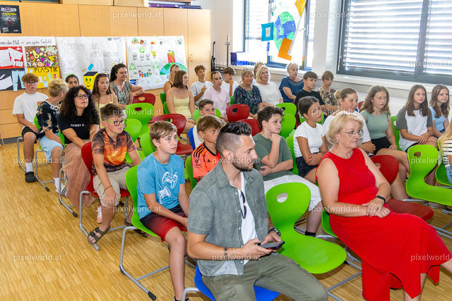 Müllprojekt der MSD Feldkirchen | Bildershop von pixelworld.at - Realisiert mit Pictrs.com