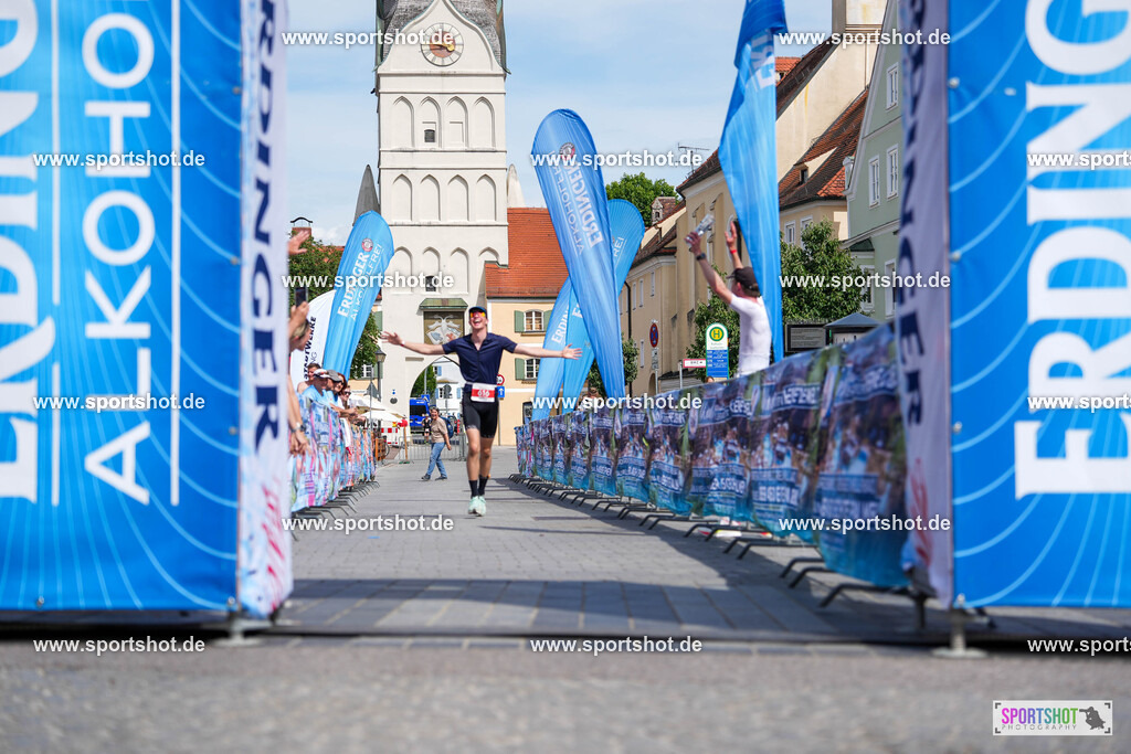 DSC05387 | Stadttriathlon Erding 2025. #yourpictrs #sportshot_your_pictrs @Sportshotphotography #stadttriathlonerding Copyright: www.sportshot.de