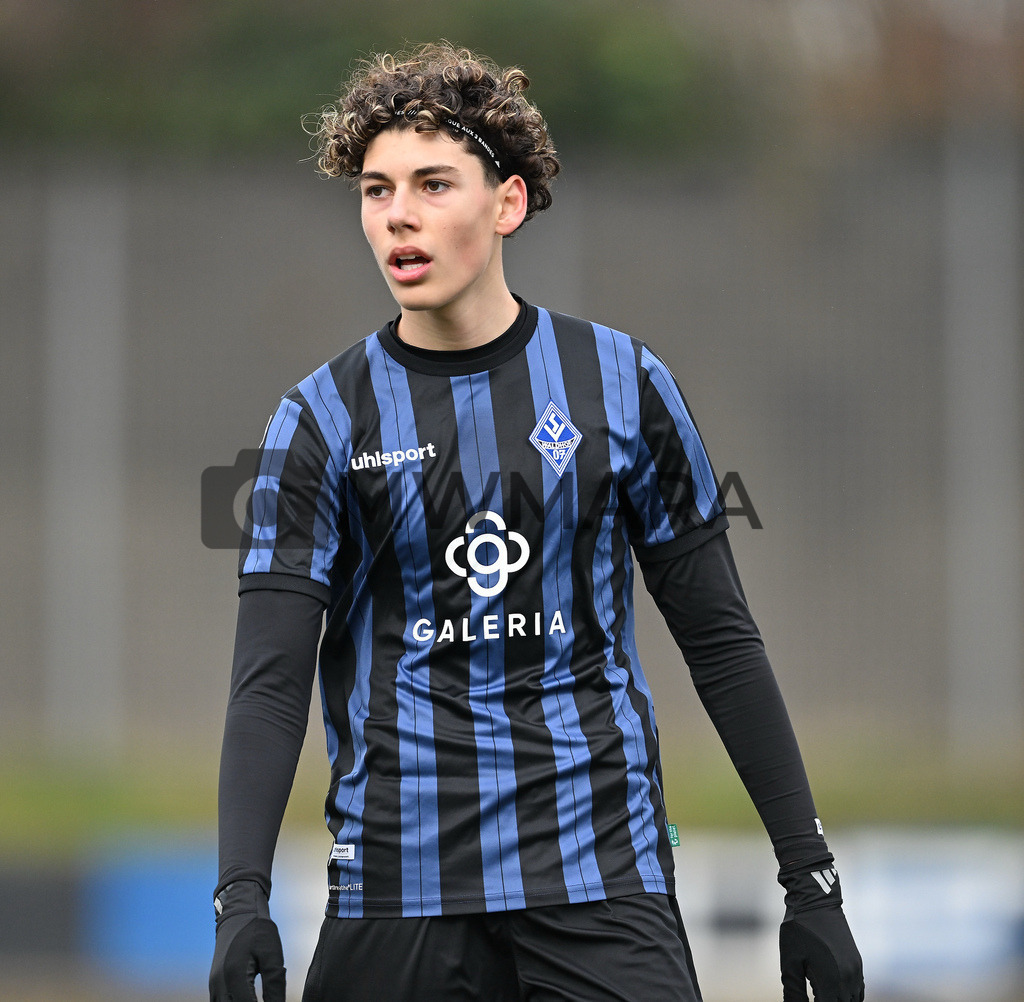 Fussball I Herren I Saison 2025-2026 I Bundesliga I 6. Spieltag I Eintracht Frankfurt - FC Bayern München  | MWMARA - Realisiert mit Pictrs.com