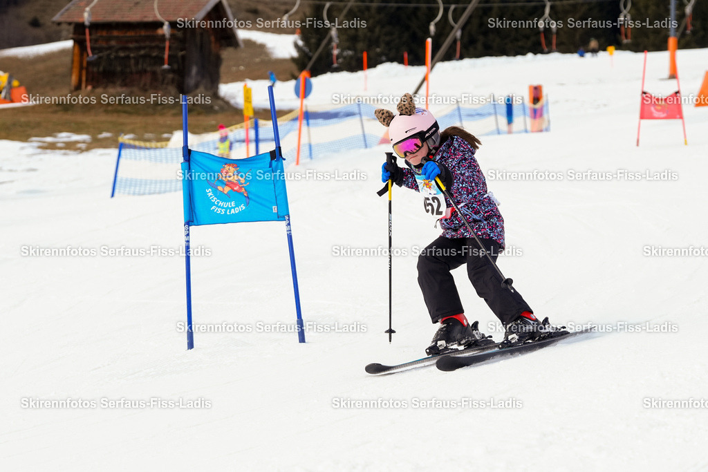 SRF_02.01.2026_1154 | Skirennfotos,Serfaus,Fiss,Ladis,Kinderskirennen,Winter,Tirol,Oberland,skirace,SFL,feelfree,weil wir's genießen,ski,Ski,skifahren,Sonnenplateau, - Realisiert mit Pictrs.com