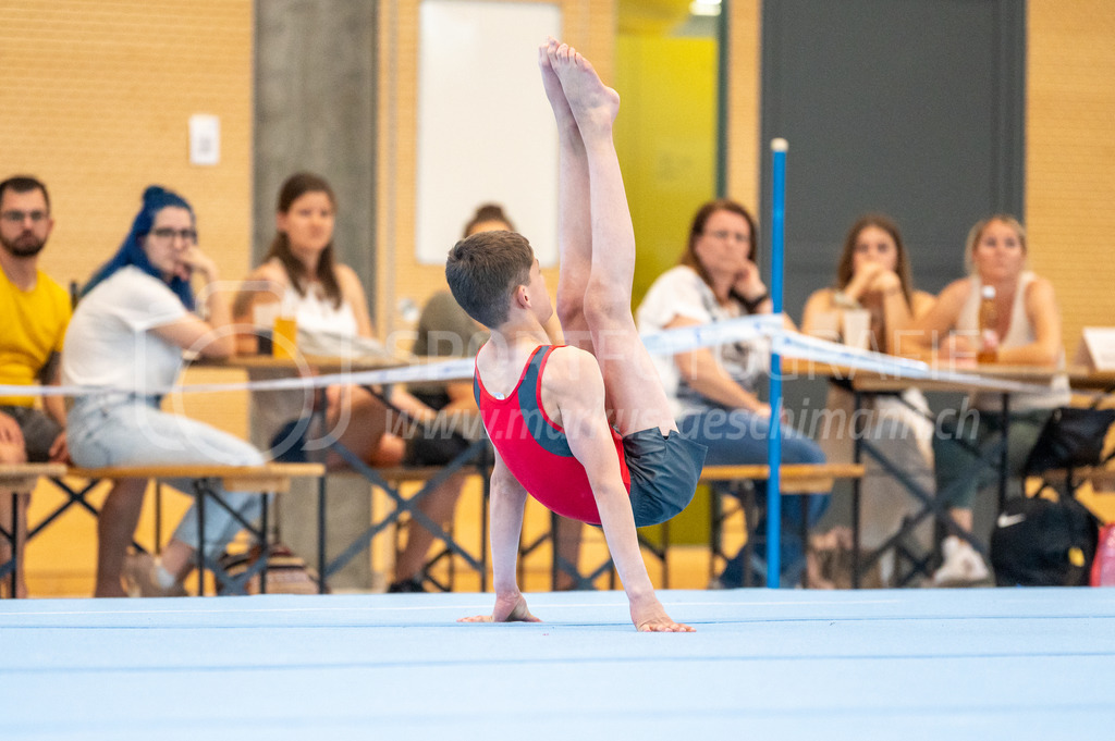 104. Zürcher Kunstturnertage Neftenbach - 14. May 2022 | 104. Zürcher Kunstturnertage Neftenbach
Turnhalle Ebni, Neftenbach
Programm 5 (P5)
Bild: Sportfotografie Markus Aeschimann | www.markus-aeschimann.ch - Realisiert mit Pictrs.com