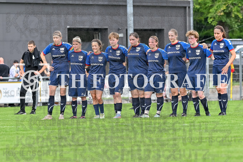 GER, FC Hauingen - SV Waldhaus, Frauen-Fussball, Rothaus Bezirkpokal, Finale, Saison 2024/2025, 29.05.2025 | Emotionen beim ElfmeterschiessenGER, FC Hauingen - SV Waldhaus, Frauen-Fussball, Rothaus Bezirkpokal, Finale, Saison 2024/2025, 29.05.2025Foto: TH Fotografie/Thomas Hess