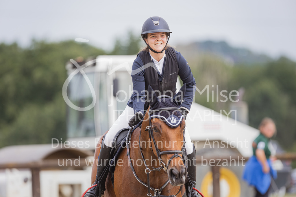 220729_BHO_GT_M2-Spr_1-248 | Deine schönsten Turniermomente als professionelle Fotos! Entdecke hochwertige Pferdesport-Fotografie im Online-Shop. Jetzt Fotos finden & bestellen!