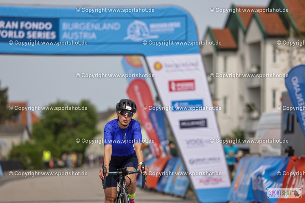 VJ__9476 | Neusiedlersee Radmarathon 2026@sportshot_your_pictrs #yourpictures#roadtowm2029 #nrm #neusiedlerseeradmarathon #neusiedlersee #neusiedlerseetourismus #burgenland #mörbisch #nrm26 #burgenlandtourismus #voglundco #poweredbyburgenlandtourismus #radsport #rad #marathon #ucigranfondo #visitburgenland #ucigranfondoworldseries