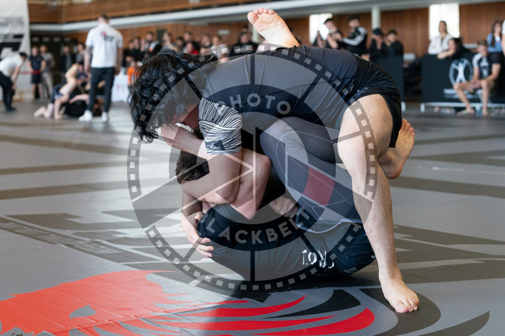 20250329PBB1253 | Fighters compete during the International Luta Livre (ILLCS) Germany IX Spring 2025 Competition spring on March 29, 2025 in Hannover, Germany.© Chiara Dazi