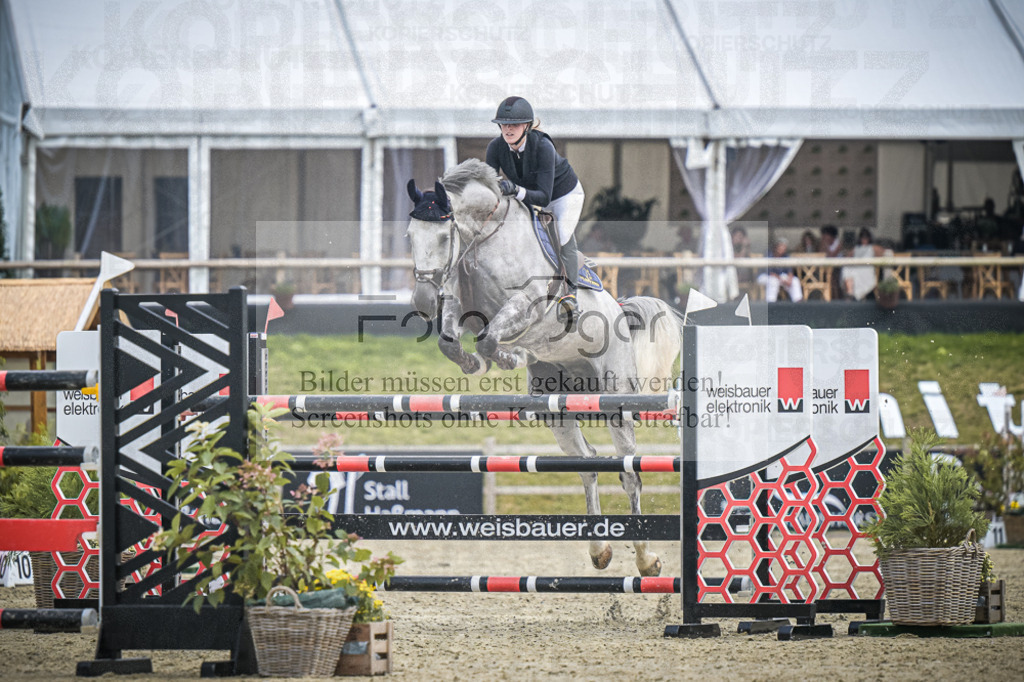 DOS_1318 | Entdecke hochwertige Reitturnierfotos von Foto Oger. Professionell, emotional und authentisch – jetzt Lieblingsmomente im Shop bestellen.Deutschlandweite Turnierfotografie. - Realisiert mit Pictrs.com