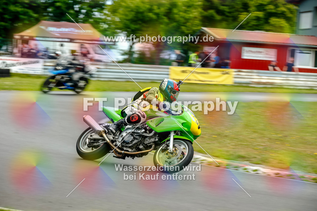 VBK-5056 | Hier findet Ihr Bilder von Touristenfahrten auf der Nürburgring Nordschleife oder von anderen Veranstaltungen die ich besucht habe. Viel Spass beim Durch Schauen 