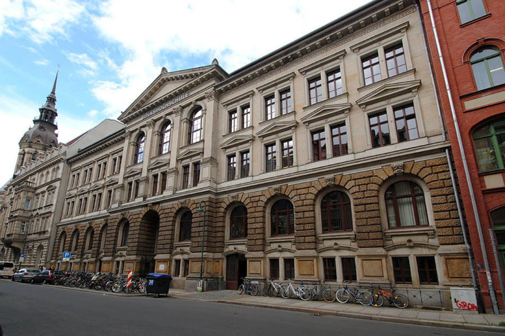 Foto: Leipzig - Volkshochschule | Das Team hinter BILDLEXIKON LEIPZIG bündelt historische wie aktuelle Informationen über die Stadt Leipzig in Text und Bild auf einer Plattform und stellt diese der interessierten Öffentlichkeit zur Verfügung.