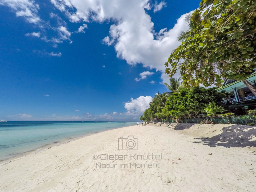 Strand auf Bohol, Philippinen | Ein wunderschöner Strand auf der Halbinsel Panglau, Philippinen, die Bohol im Westen vorgelagert ist.  - Realisiert mit Pictrs.com