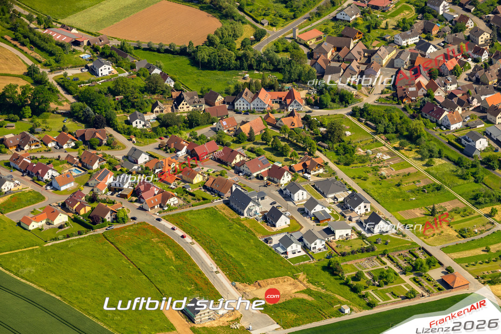 Das Luftbild zeigt Dertingen Wertheim - Die Luftaufnahme wurde 2023 vom UL-Flugzeug aus erstellt ( keine Drohne ) - Hochauflösende Luftaufnahme - Für grossformatige Ausdrucke geeignet. Die Geschenkidee !Mit Lizenz und Bildrechte bestellbar