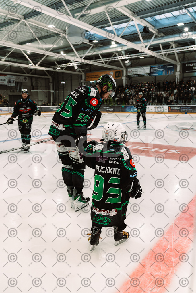 Alligators_vs_Bayreuth_10_2025-48 | Höchstadt Alligators Fotogalerie: Eishockey-Action aus Franken. Professionelle Spielfotos, Portraits & Stadionbilder zum Download. Jetzt entdecken! - Realisiert mit Pictrs.com