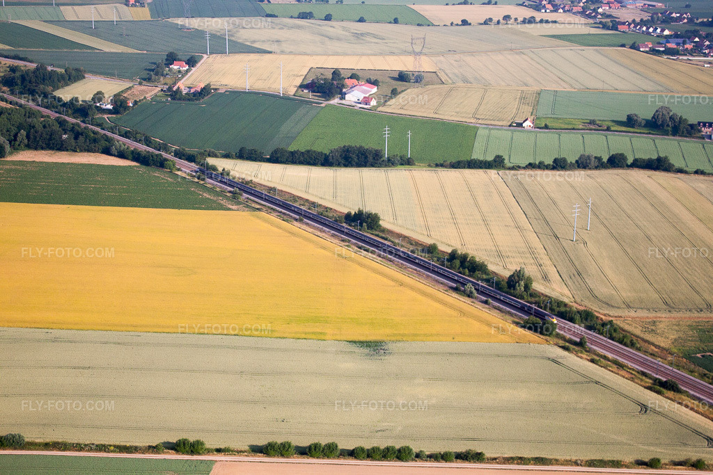 Aerial view: Eurostar at Wulverdinghe in Millam in the state North, France. – Photo: IMG_58959.jpg taken on 07/22/2013 by Werner Riehm/FLY-FOTO.com – Resolution of the original: 4752 x 3168 px