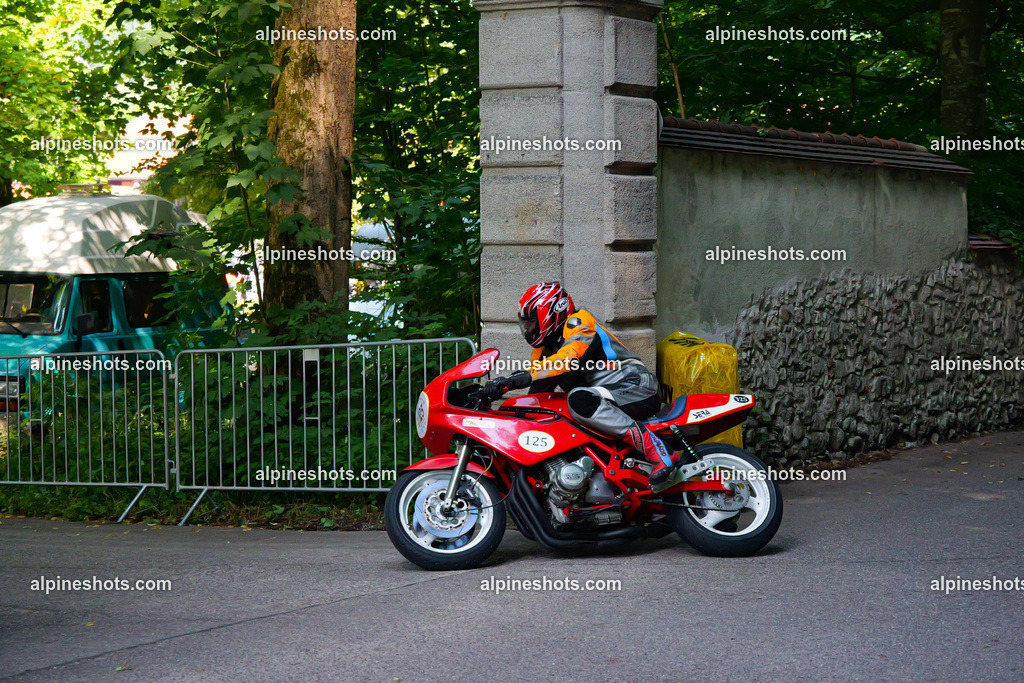 P1015152 | Erleben Sie atemberaubende, hochqualitative Fotos Ihrer Fahrt entlang der malerischen Alpenstraßen. Besuchen Sie alpineshots.com, um professionelle Aufnahmen Ihrer unvergesslichen Reise zu finden und zu kaufen - Realisiert mit Pictrs.com