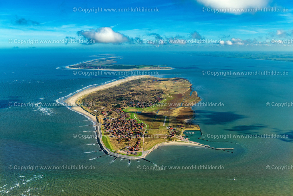 Baltrum_ELS_6802091022 | BALTRUM 09.10.2022 Küstenbereich der Nordsee - Insel in Baltrum im Bundesland Niedersachsen, Deutschland. Weiterführende Informationen bei: Nordseeheilbad Insel Baltrum. // Coastal area North Sea - Island in Baltrum in the state Lower Saxony, Germany. Further information at: Nordseeheilbad Insel Baltrum. Foto: Martin Elsen