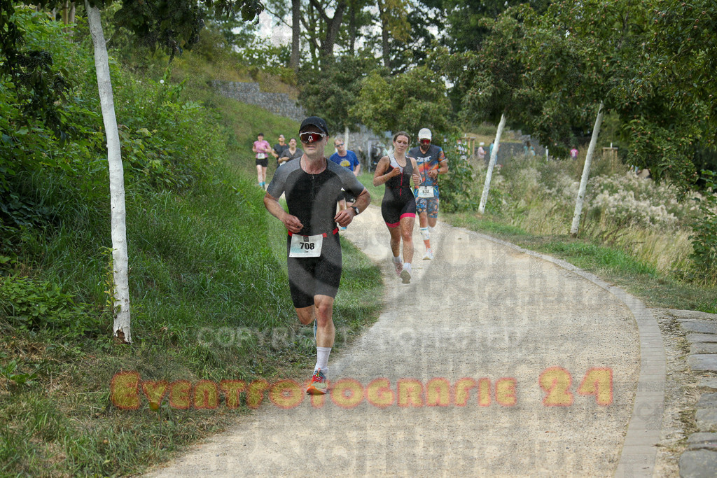 250824_1431_EX1_6540 | Sportfotografie im Rhein-Sieg Kreis, Köln, Bonn, NRW, Rheinland Pfalz, Hessen, etc. Unser Tätigkeitsfeld umfasst den Laufsport vom Volkslauf über den Marathon, Duathlon, Triathon bis zum Ultralauf wie Kölnpfad Ultra oder Schindertrail.