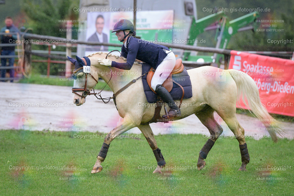 140_Wandel_Catrin_Paradiso-33_A1_Springen_250802_10 | gis-fotografie