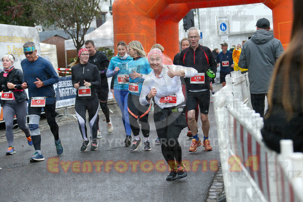 251130_1146_EX1_8714 | Sportfotografie im Rhein-Sieg Kreis, Köln, Bonn, NRW, Rheinland Pfalz, Hessen, etc. Unser Tätigkeitsfeld umfasst den Laufsport vom Volkslauf über den Marathon, Duathlon, Triathon bis zum Ultralauf wie Kölnpfad Ultra oder Schindertrail.