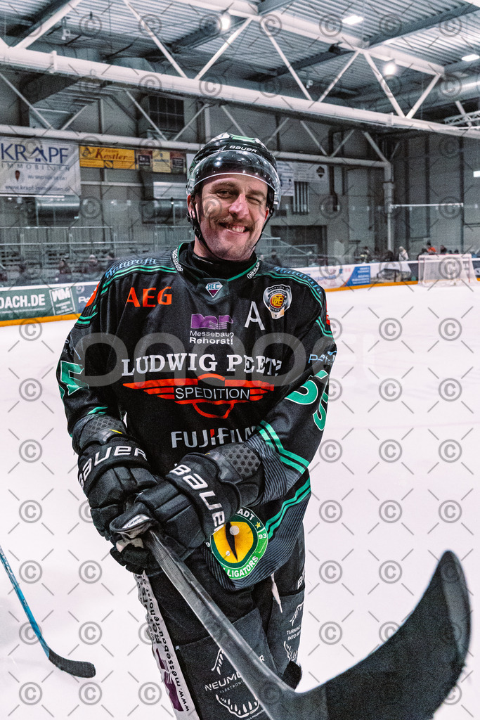 Alligators_vs_Peiting_04_01_2026-134 | Höchstadt Alligators Fotogalerie: Eishockey-Action aus Franken. Professionelle Spielfotos, Portraits & Stadionbilder zum Download. Jetzt entdecken! - Realisiert mit Pictrs.com
