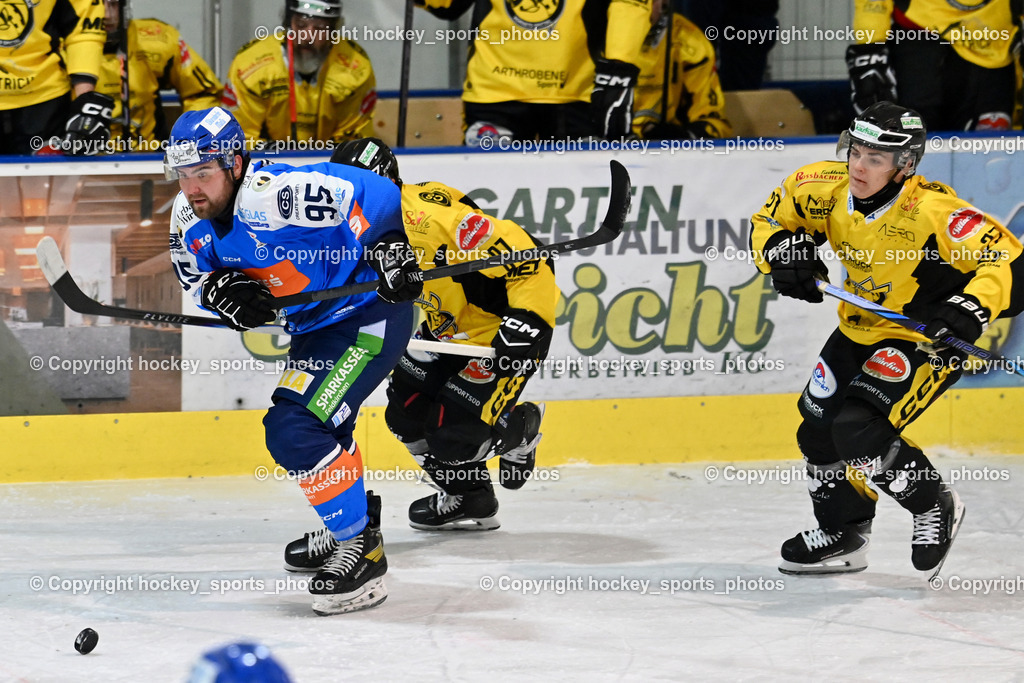 ESC SPARKASSE STEINDORF vs. MET PHOTOVOLTAIK HORNETS SPITTAL | #95 Gelfanov Ruslan ESC Steindorf, #27 Erlacher Gabriel EC Hornets Spittal, , ESC SPARKASSE STEINDORF vs. MET PHOTOVOLTAIK HORNETS SPITTAL, ESC SPARKASSE STEINDORF vs. MET PHOTOVOLTAIK HORNETS SPITTAL am 22.11.2025 in Steindorf (Ossiachersee Halle), Austria, (Photo by Bernd Stefan)