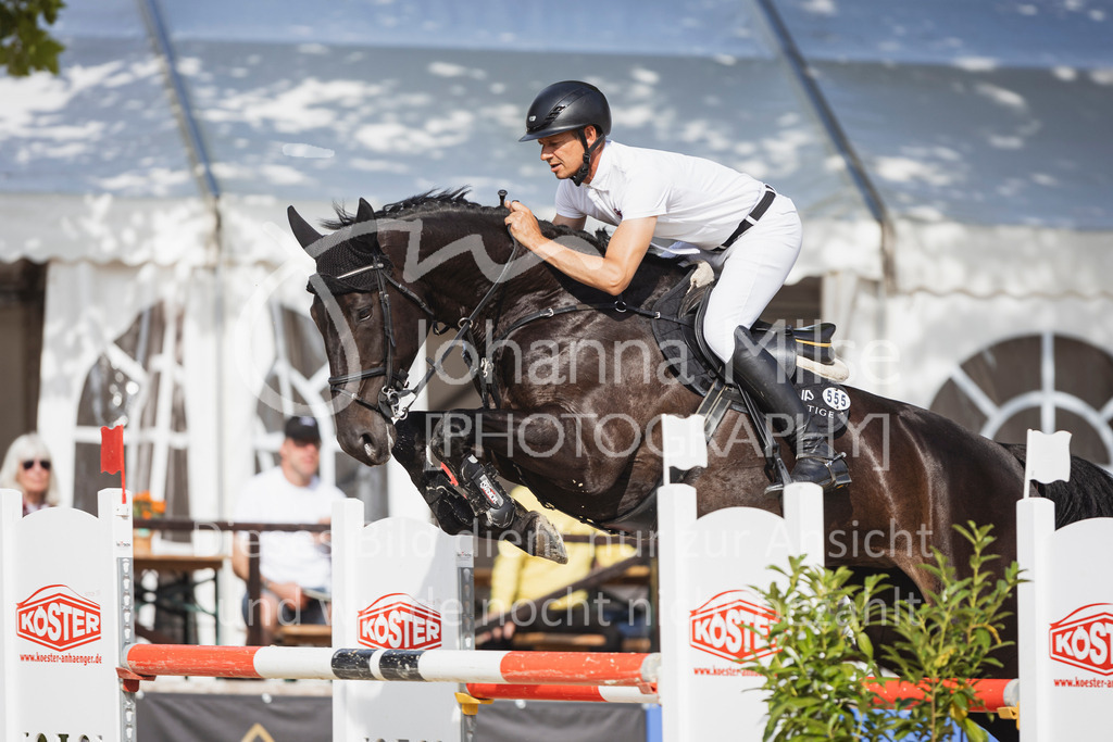 250711_BHO_2Ph-M2-2-864 | Deine schönsten Turniermomente als professionelle Fotos! Entdecke hochwertige Pferdesport-Fotografie im Online-Shop. Jetzt Fotos finden & bestellen!