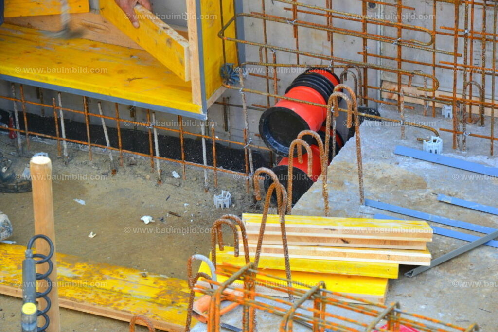bib-lg04-betonarbeiten-0070 | Nach LV-Leistungsgruppen sortierte Detailfotos über den Bau eines Hauses. Alle Hausbau-Bilder direkt vom Urheber und Autor der Website Haus-Selber-Bauen.com