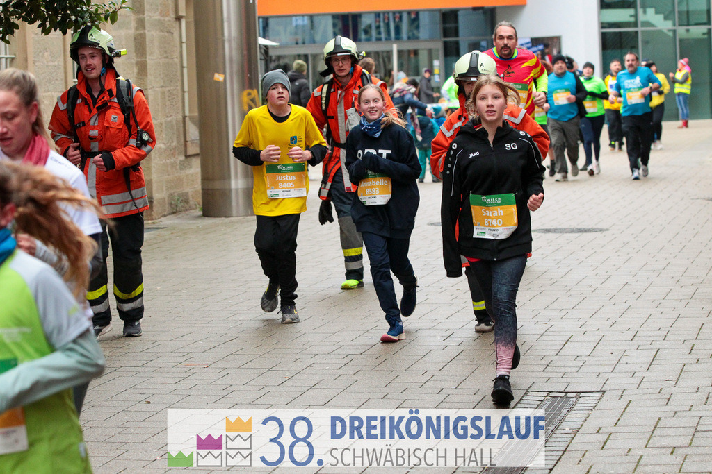 5km Roewisch Wohnbau Cup | 3 Koenigslauf 2024 5km Roewisch Wohnbau Cup - Realisiert mit Pictrs.com