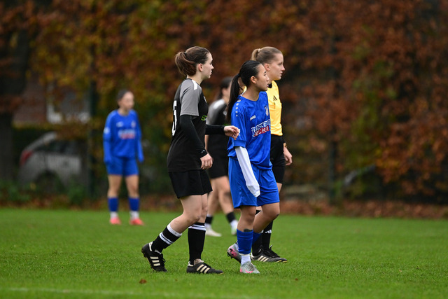 Fußball I Juniorinnen I Saison 2025-2026 I Niedersachsenpokal I Viertelfinale I JFV A-O-B-H-H - FC Rosengarten I 33870 | Der Sportfotograf. - Realisiert mit Pictrs.com