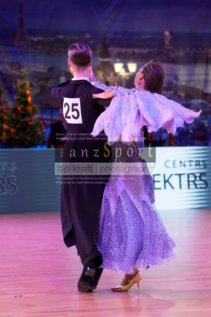 20241215_WDSF_Open_Youth_Std-Riga-9739 | Tanzsportbilder, Standardtanz, Lateintanz, WDSF, DTV, LTVB, dancecomp, goc, hessen tanzt, blaues band der spree, walzer, tango, wiener walzer, slowfox, quickstepp, samba, rumba, cha-cha-cha, paso doble. jive, hd-kroft photography, turniertanzsport