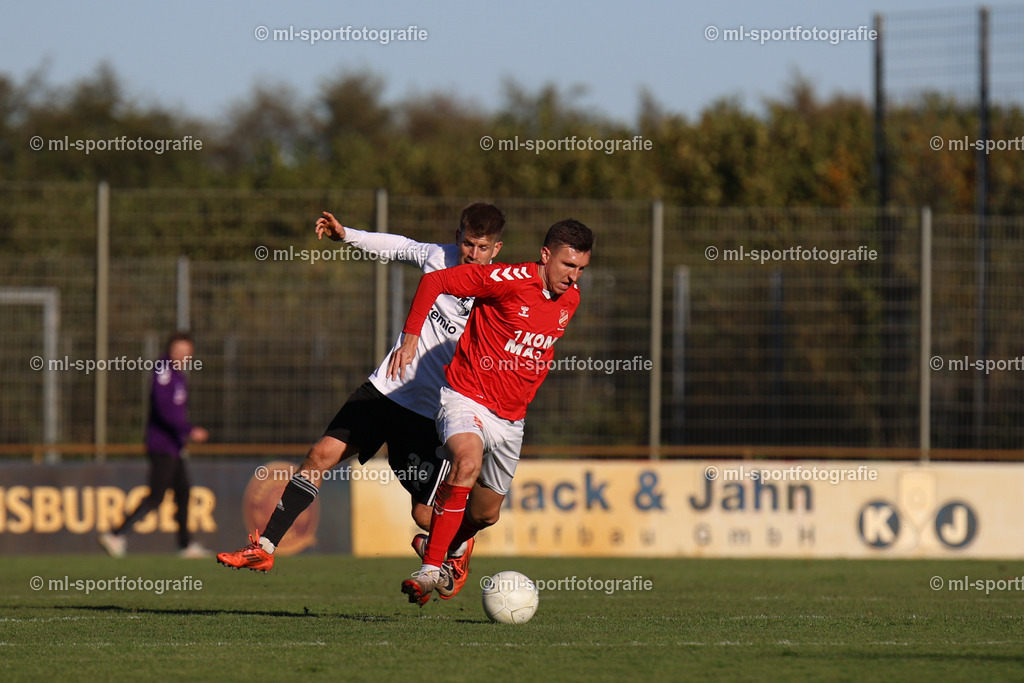 Fußball I Herren I Saison 2025/2026 I Oberliga Schleswig-Holstein I 13. Spieltag I SV Eichede - Heider SV | ml-sportfotografie - Realisiert mit Pictrs.com