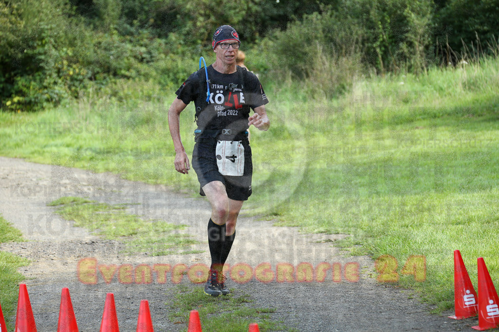 230826_1723_EX1_1688 | Sportfotografie im Rhein-Sieg Kreis, Köln, Bonn, NRW, Rheinland Pfalz, Hessen, etc. Unser Tätigkeitsfeld umfasst den Laufsport vom Volkslauf über den Marathon, Duathlon, Triathon bis zum Ultralauf wie Kölnpfad Ultra oder Schindertrail.